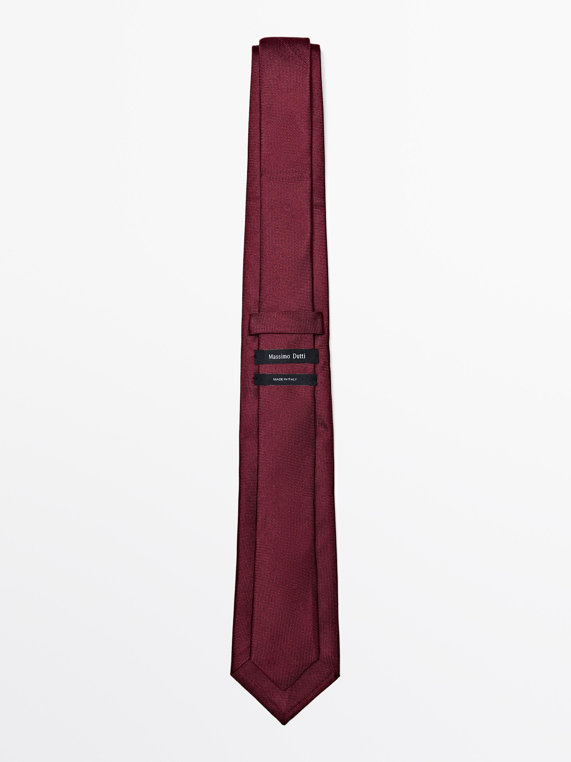 100% silk textured tie